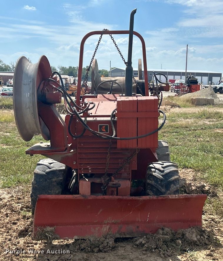 image for item ET3265 1982 Ditch Witch 4010 reel carrier