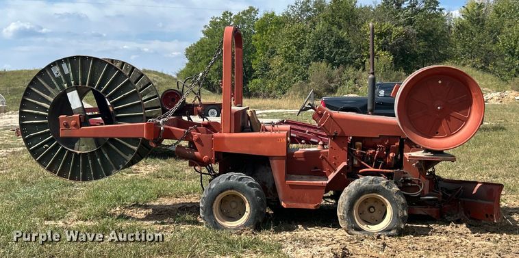 image for item ET3265 1982 Ditch Witch 4010 reel carrier