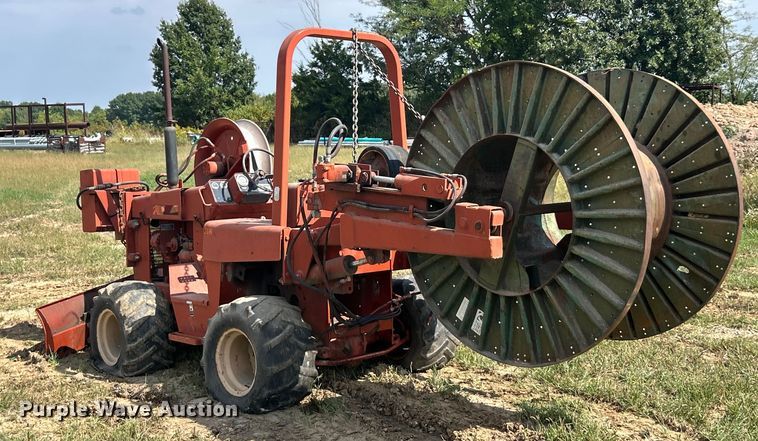 image for item ET3265 1982 Ditch Witch 4010 reel carrier