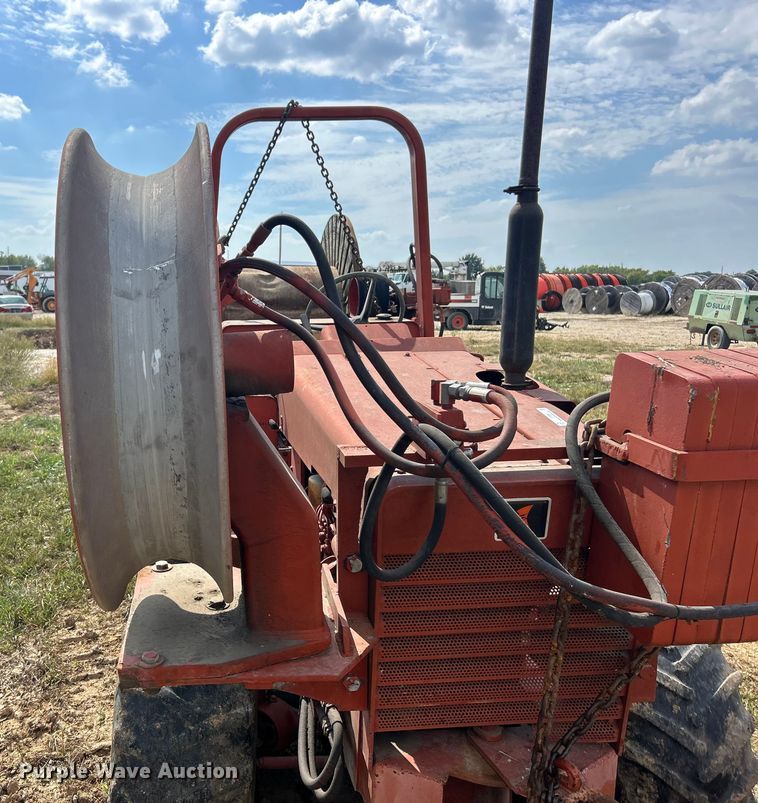 image for item ET3265 1982 Ditch Witch 4010 reel carrier