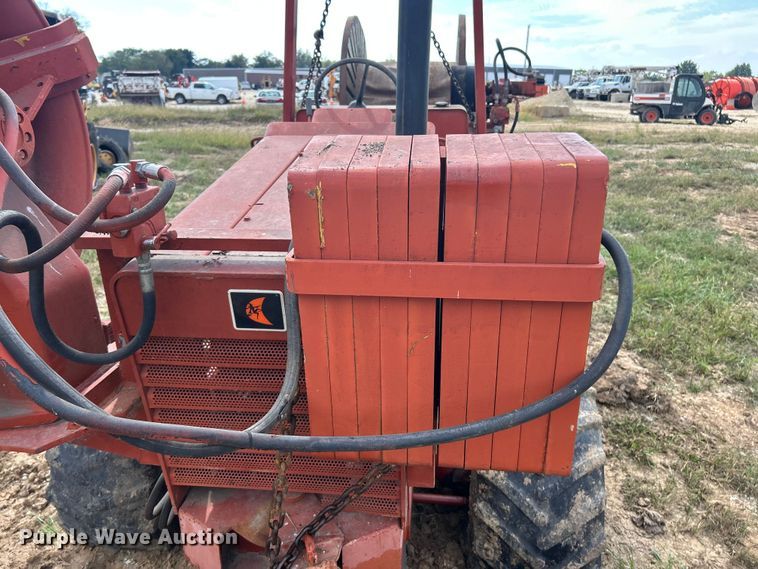 image for item ET3265 1982 Ditch Witch 4010 reel carrier