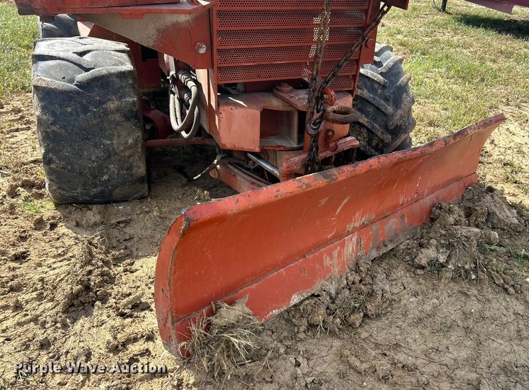 image for item ET3265 1982 Ditch Witch 4010 reel carrier