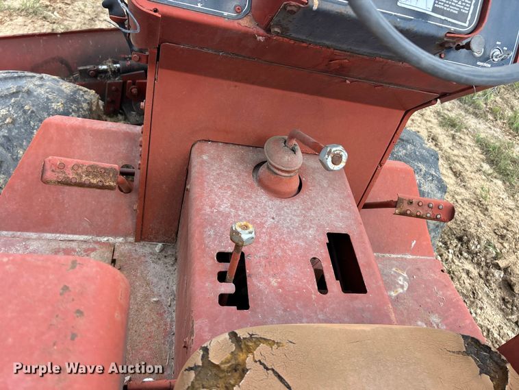 image for item ET3265 1982 Ditch Witch 4010 reel carrier