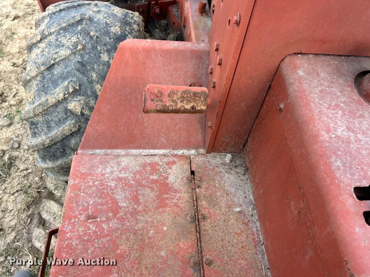 image for item ET3265 1982 Ditch Witch 4010 reel carrier