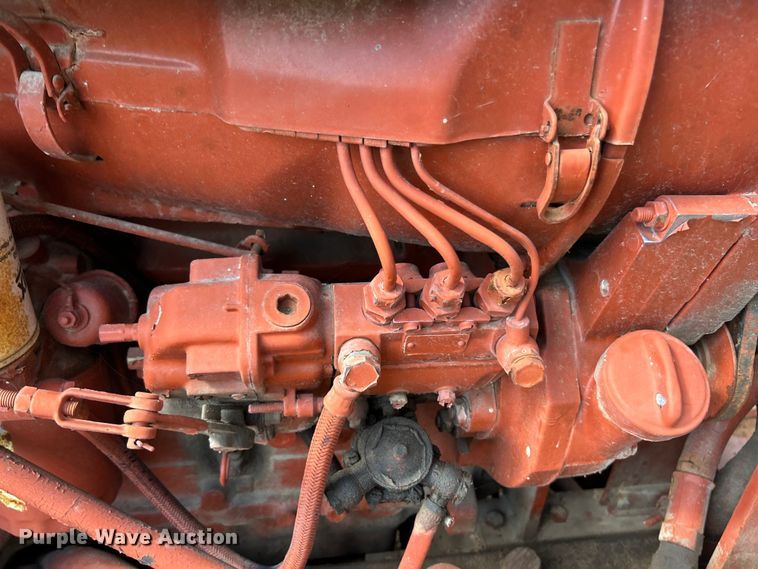 image for item ET3265 1982 Ditch Witch 4010 reel carrier