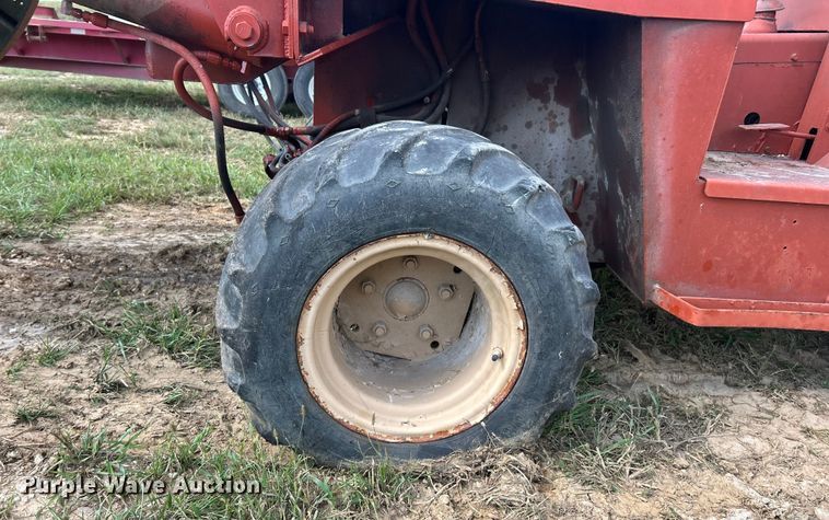 image for item ET3265 1982 Ditch Witch 4010 reel carrier