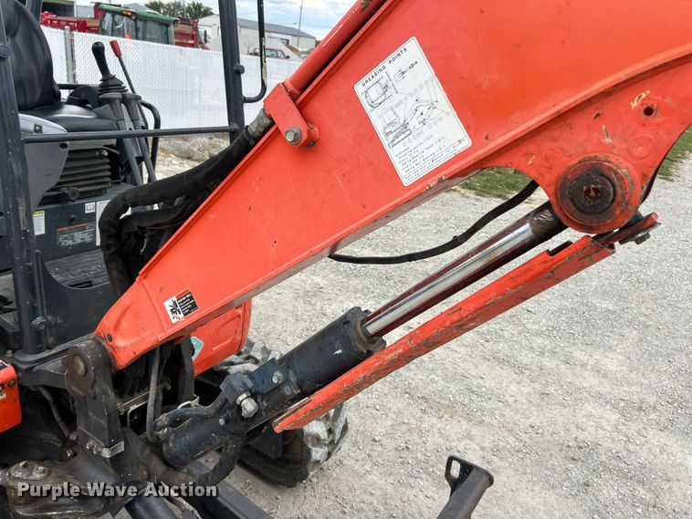 image for item ET3285 2015 Kubota U35-4 mini excavator