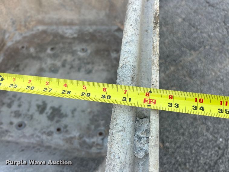 image for item ET3311 2019 CanyCom SC75 concrete buggy