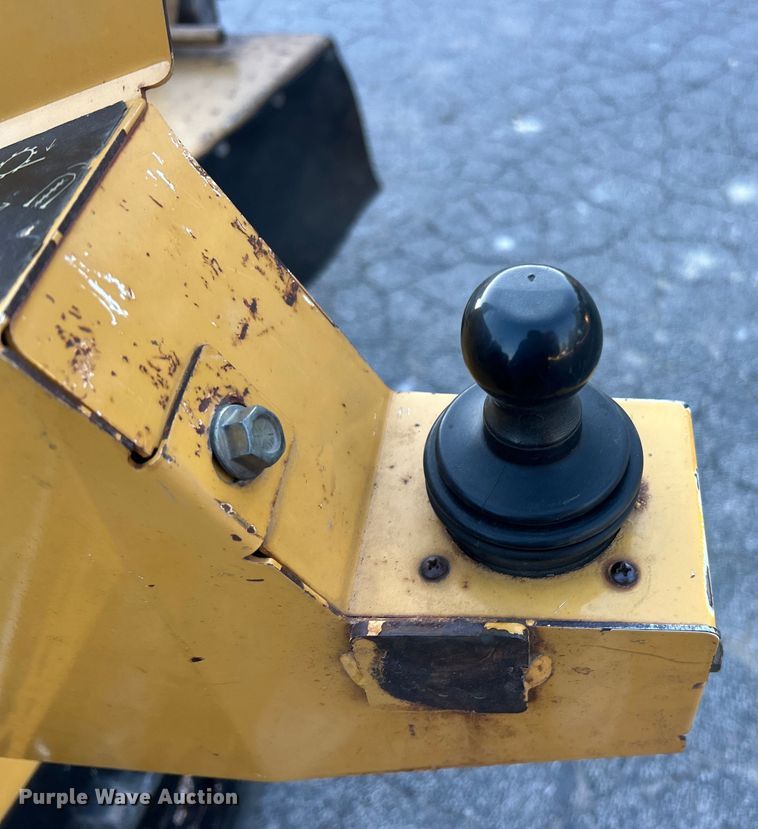 image for item ET3313 2016 Vermeer SC40TX stump grinder