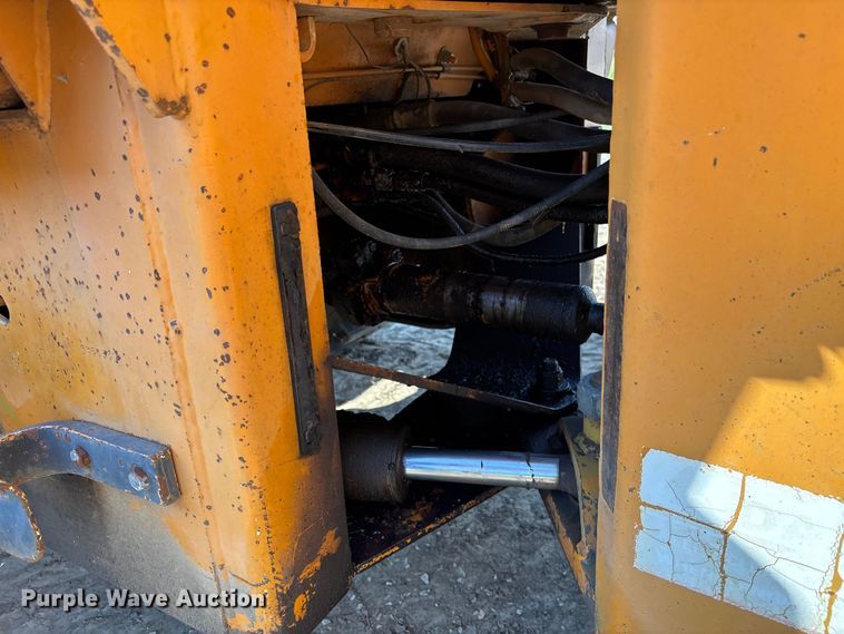 image for item ET4652 1980 Case W11 wheel loader
