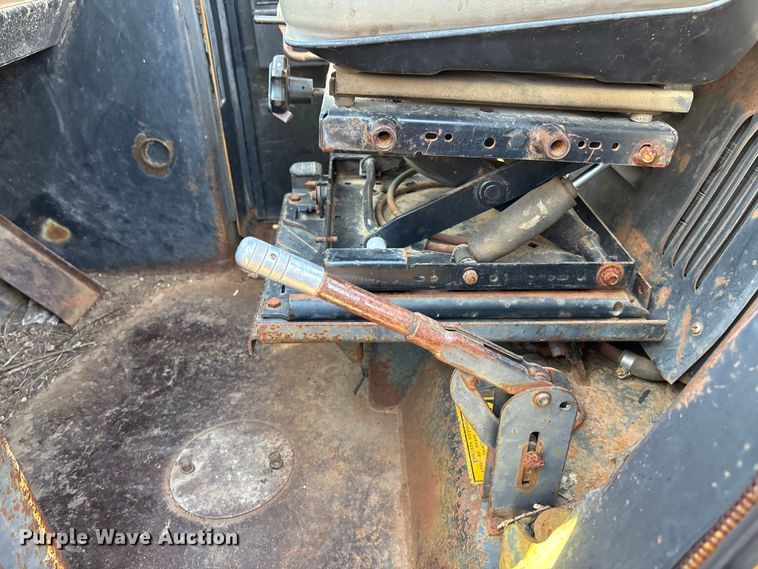 image for item ET4652 1980 Case W11 wheel loader