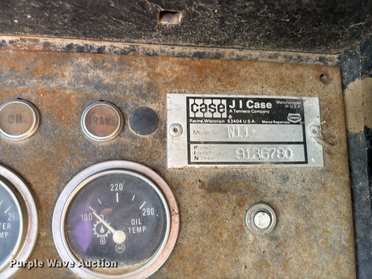 image for item ET4652 1980 Case W11 wheel loader