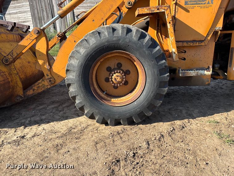 image for item ET4652 1980 Case W11 wheel loader