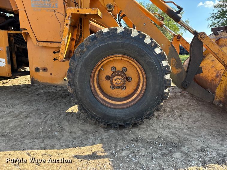image for item ET4652 1980 Case W11 wheel loader