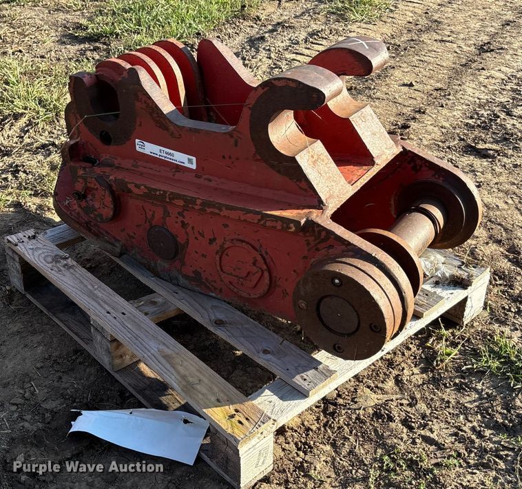 image for item ET4660 CF  excavator quick attach