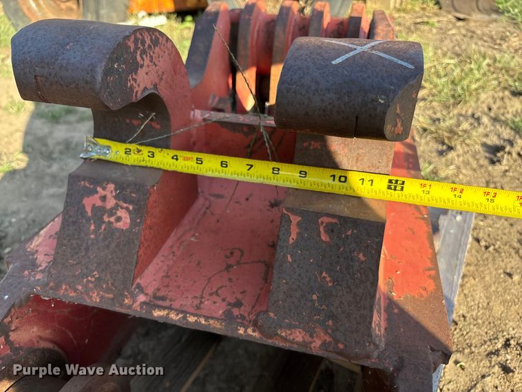 image for item ET4660 CF  excavator quick attach