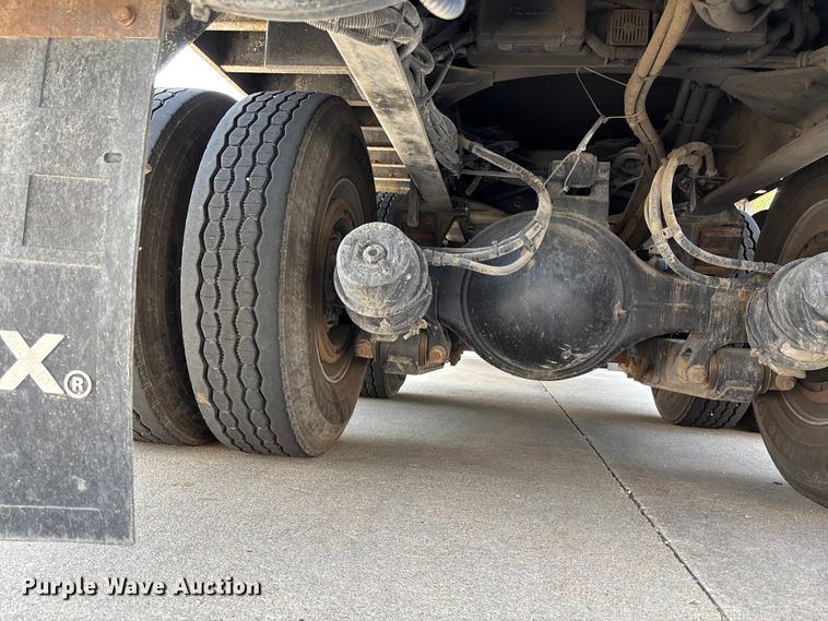 image for item ET4682 2011 Freightliner Business Class M2 digger derrick truck