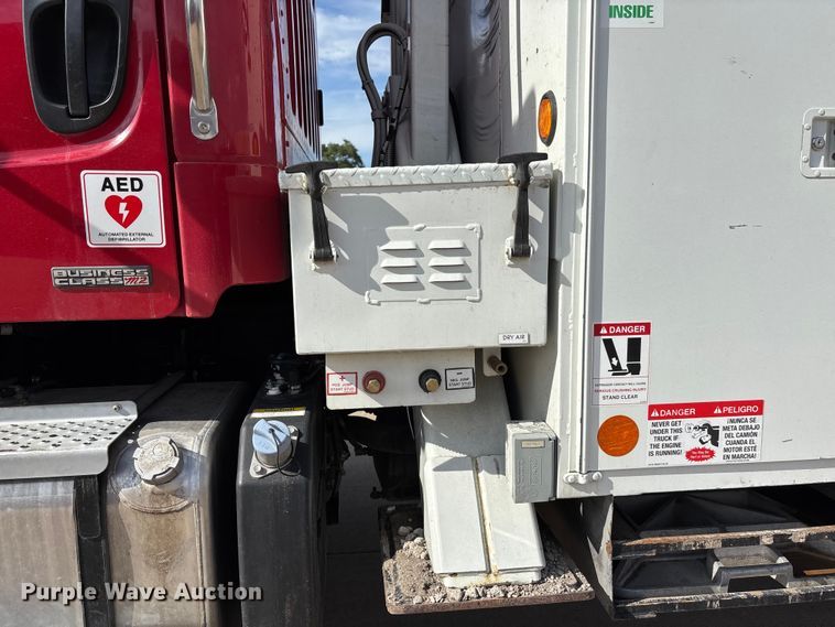 image for item ET4682 2011 Freightliner Business Class M2 digger derrick truck