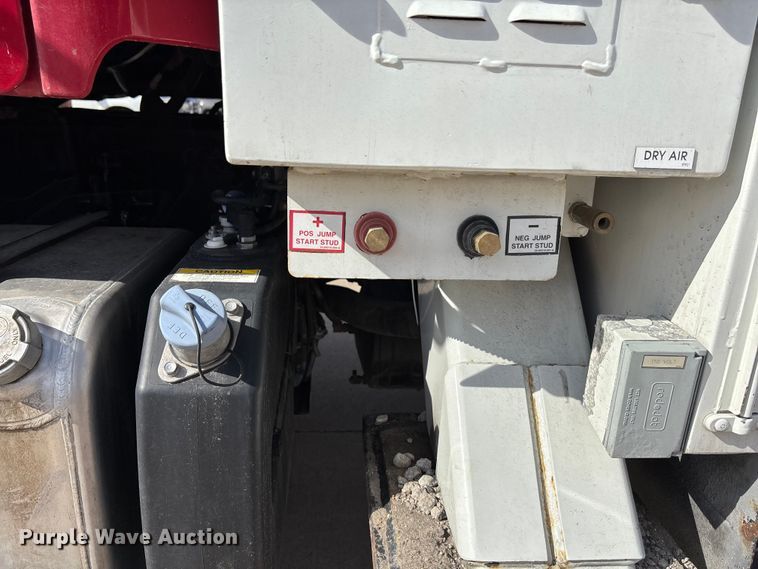 image for item ET4682 2011 Freightliner Business Class M2 digger derrick truck