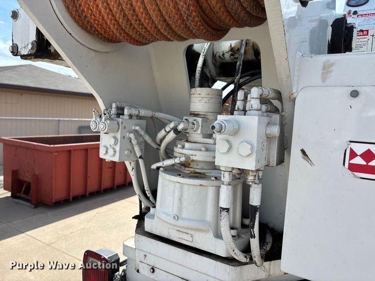 image for item ET4682 2011 Freightliner Business Class M2 digger derrick truck