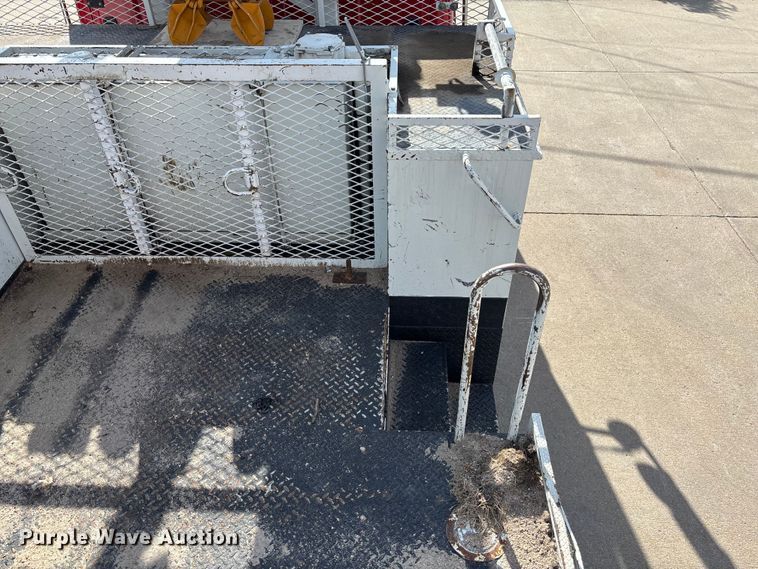 image for item ET4682 2011 Freightliner Business Class M2 digger derrick truck