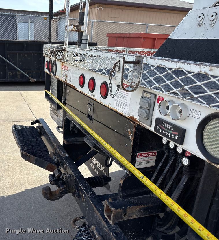 image for item ET4682 2011 Freightliner Business Class M2 digger derrick truck