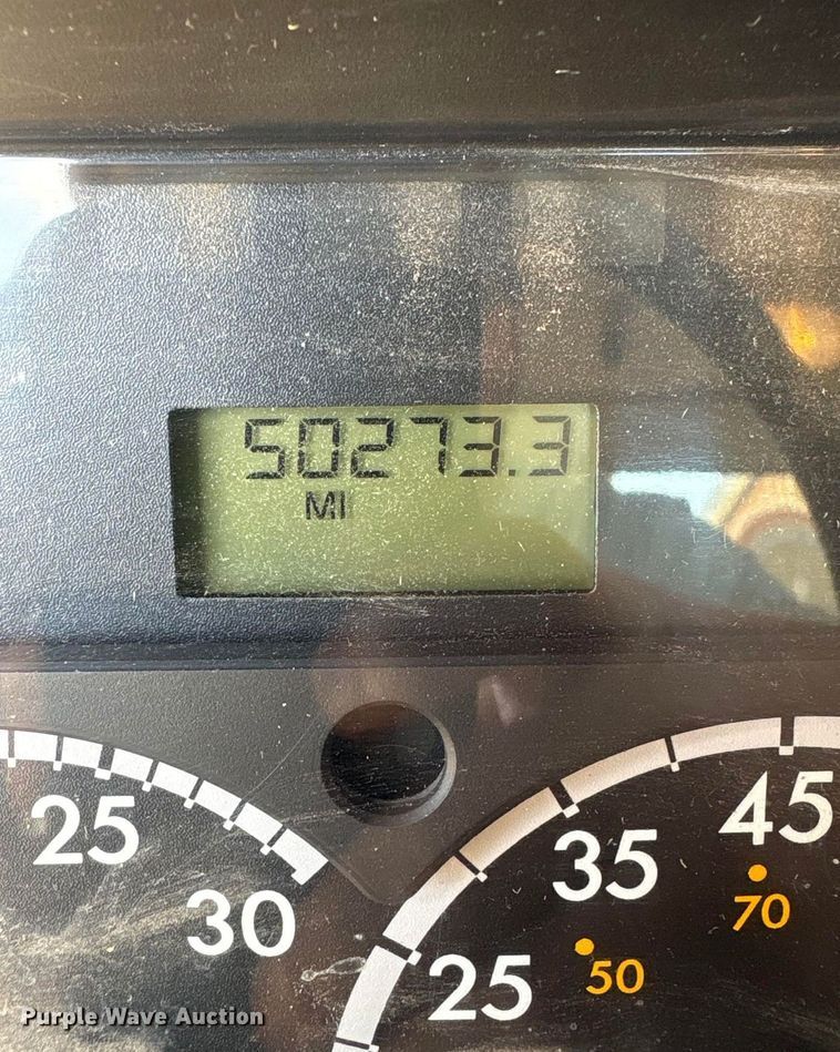 image for item ET4682 2011 Freightliner Business Class M2 digger derrick truck