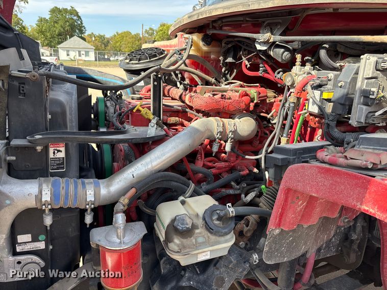 image for item ET4682 2011 Freightliner Business Class M2 digger derrick truck