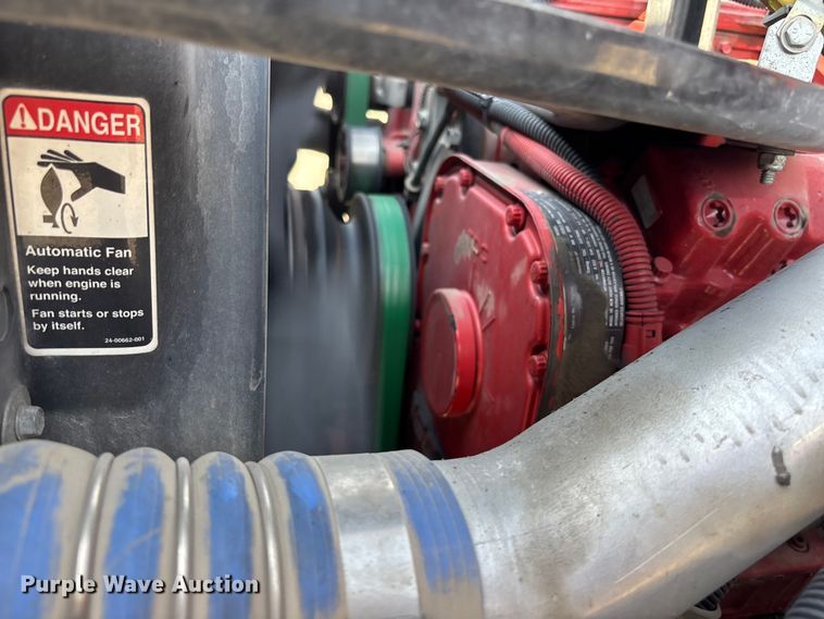 image for item ET4682 2011 Freightliner Business Class M2 digger derrick truck