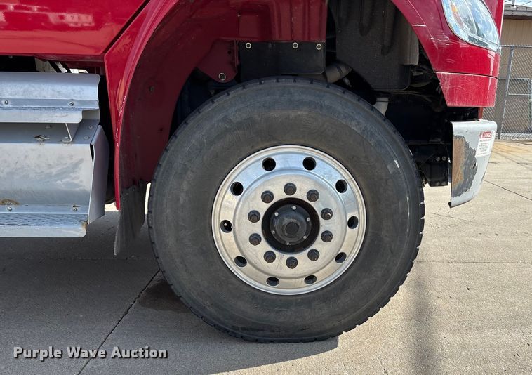 image for item ET4682 2011 Freightliner Business Class M2 digger derrick truck