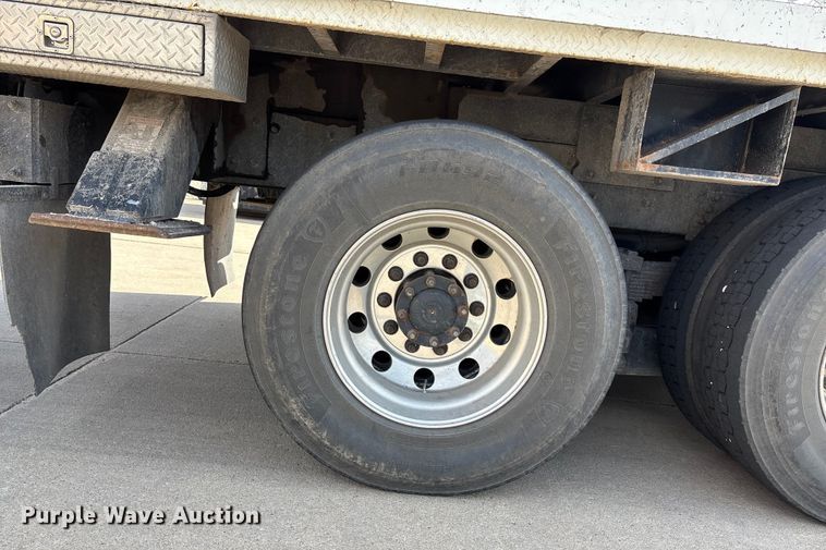 image for item ET4682 2011 Freightliner Business Class M2 digger derrick truck