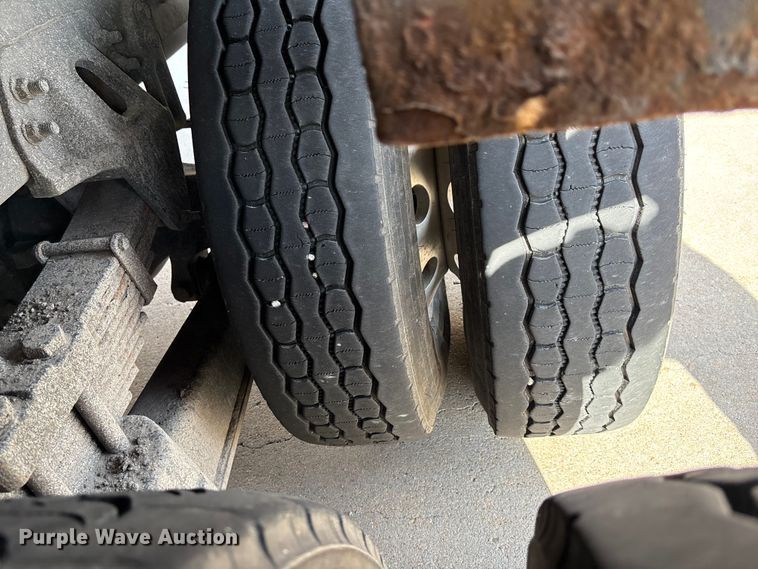 image for item ET4682 2011 Freightliner Business Class M2 digger derrick truck