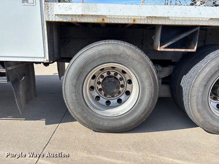 image for item ET4682 2011 Freightliner Business Class M2 digger derrick truck