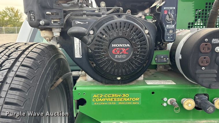 image for item ET4689 2014 Ford F350 Super Duty utility bed pickup truck