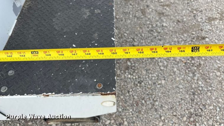 image for item ET4689 2014 Ford F350 Super Duty utility bed pickup truck