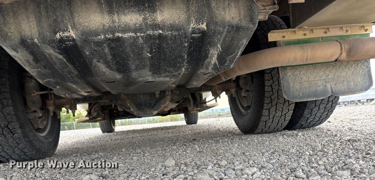 image for item ET4689 2014 Ford F350 Super Duty utility bed pickup truck