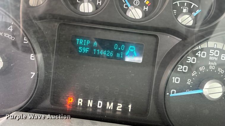 image for item ET4689 2014 Ford F350 Super Duty utility bed pickup truck