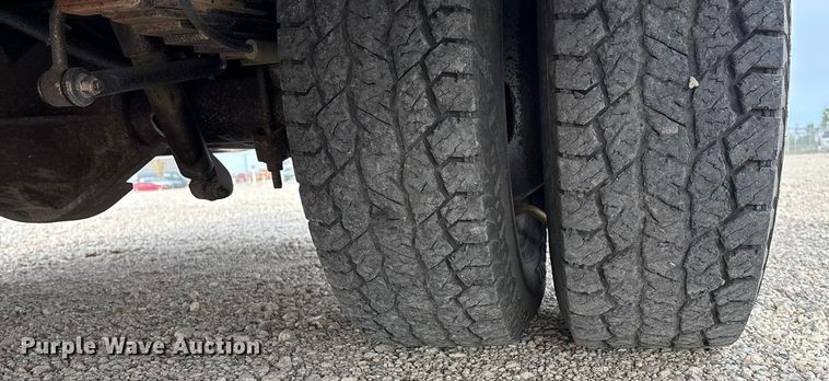 image for item ET4689 2014 Ford F350 Super Duty utility bed pickup truck