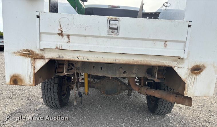 image for item ET4691 2014 Ford F250 Super Duty utility bed pickup truck