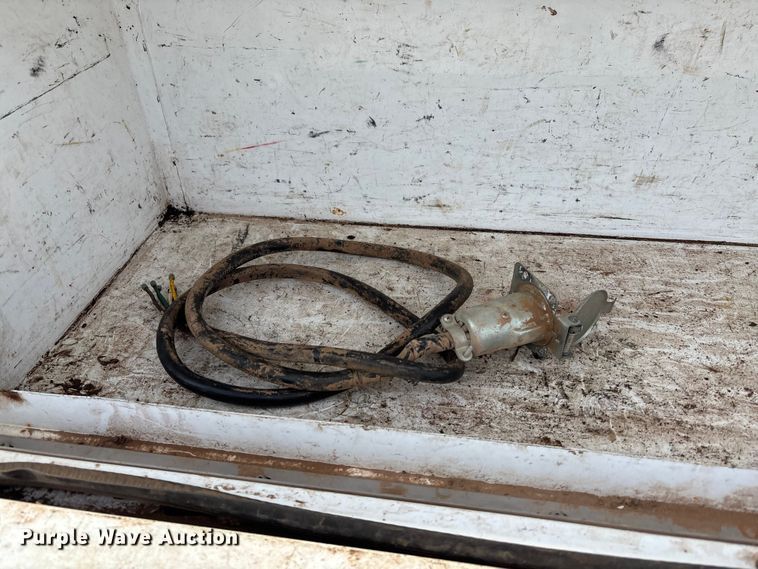 image for item ET4691 2014 Ford F250 Super Duty utility bed pickup truck