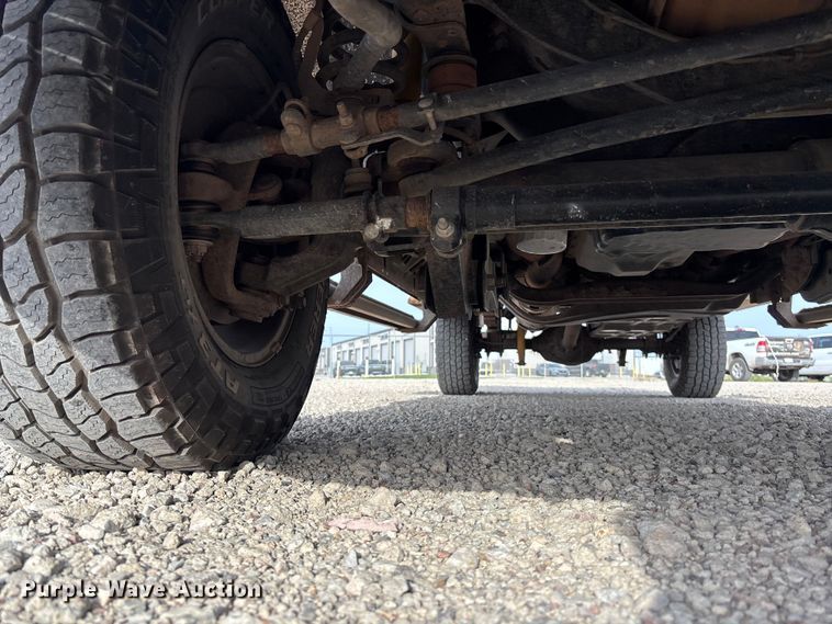 image for item ET4691 2014 Ford F250 Super Duty utility bed pickup truck