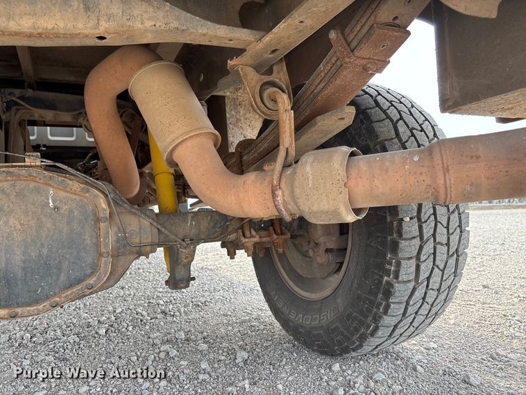 image for item ET4691 2014 Ford F250 Super Duty utility bed pickup truck