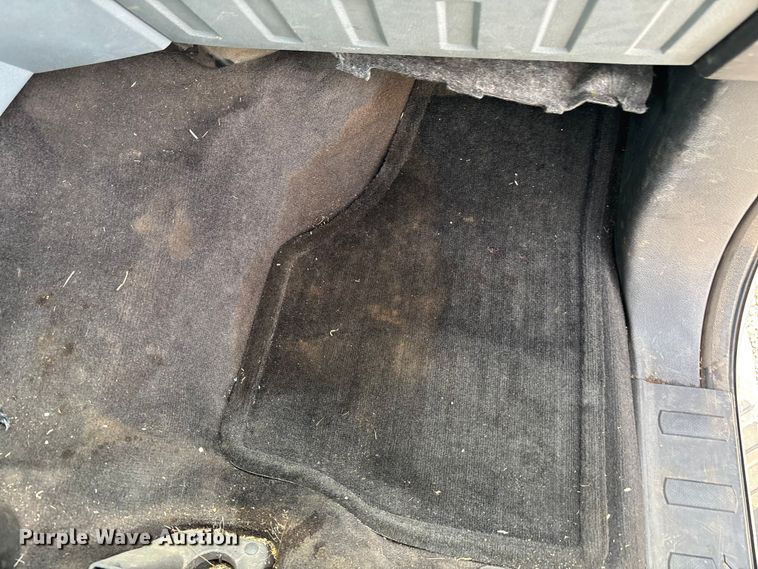 image for item ET4691 2014 Ford F250 Super Duty utility bed pickup truck