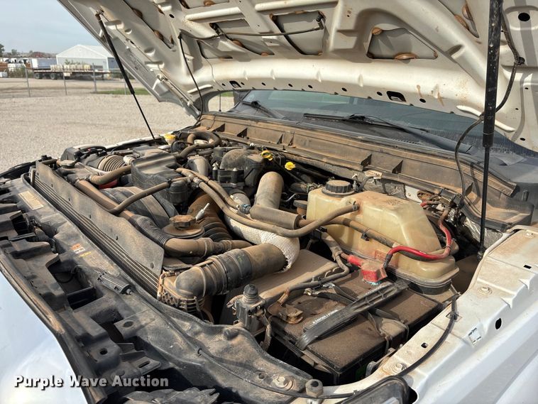 image for item ET4691 2014 Ford F250 Super Duty utility bed pickup truck