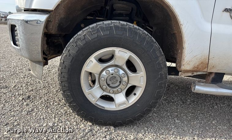 image for item ET4691 2014 Ford F250 Super Duty utility bed pickup truck