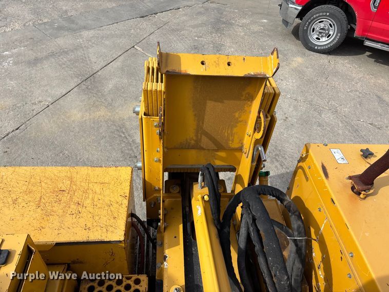 image for item ET4695 2014 Vermeer PD10 pile driver