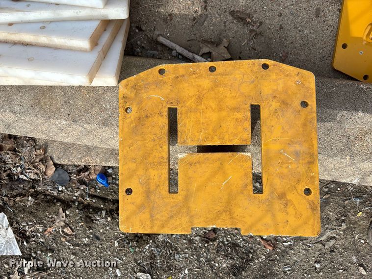 image for item ET4695 2014 Vermeer PD10 pile driver