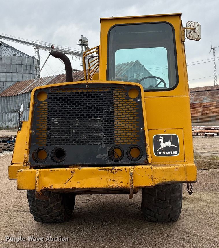 image for item ET4697 John Deere 762 elevating scraper