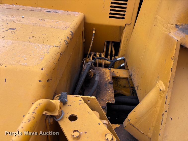 image for item ET4697 John Deere 762 elevating scraper