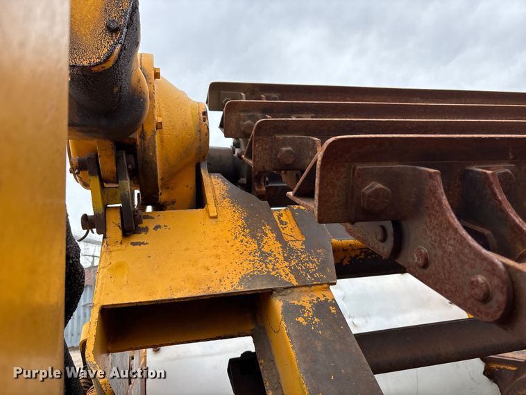 image for item ET4697 John Deere 762 elevating scraper